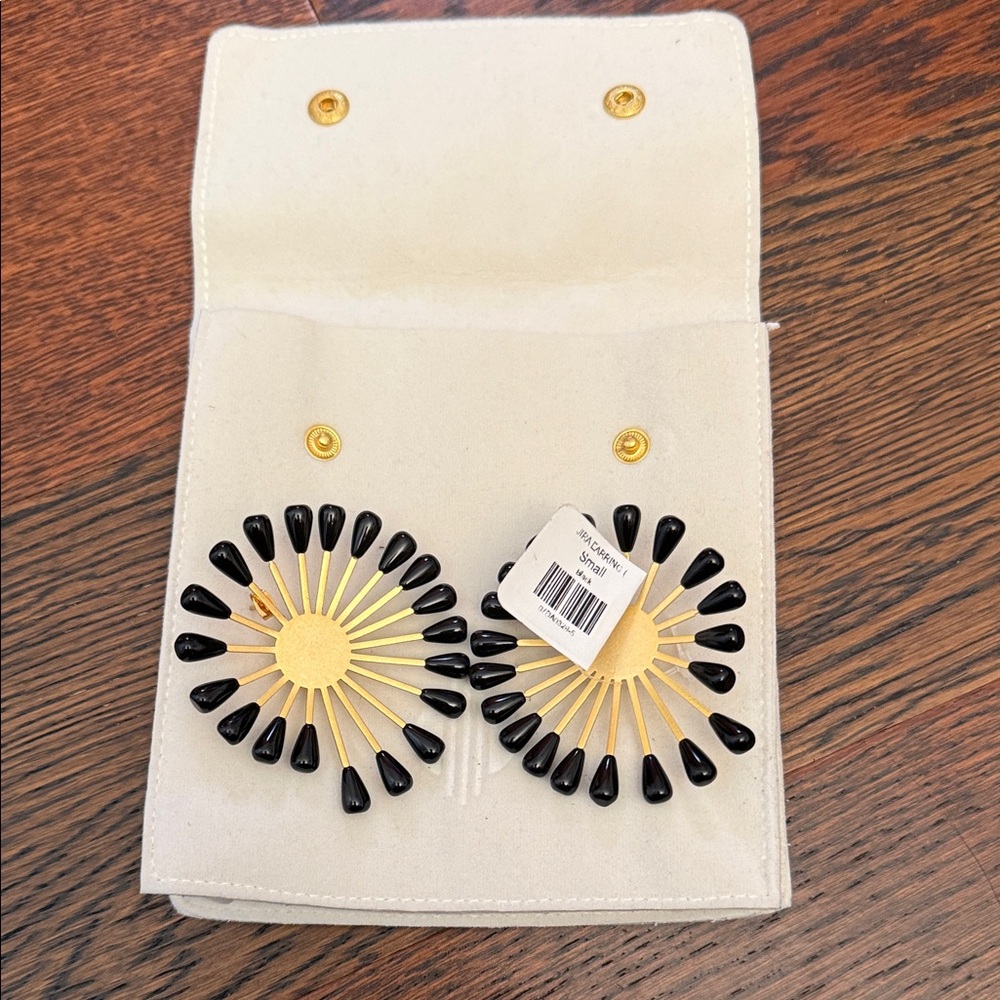 KHOI Chic Gold and Black Sunburst Earrings